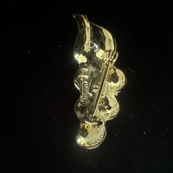 Vintage Gerri’s Brooch - Picture 3 of 4